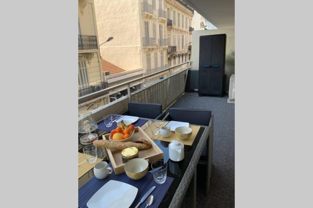 Cannes Plein Centre - 3 Min Croisette Et Plages Apartamento Exterior foto